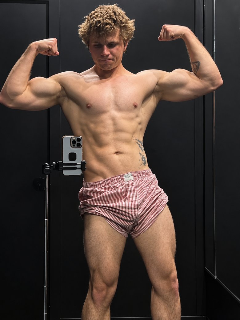 Carter front double biceps after