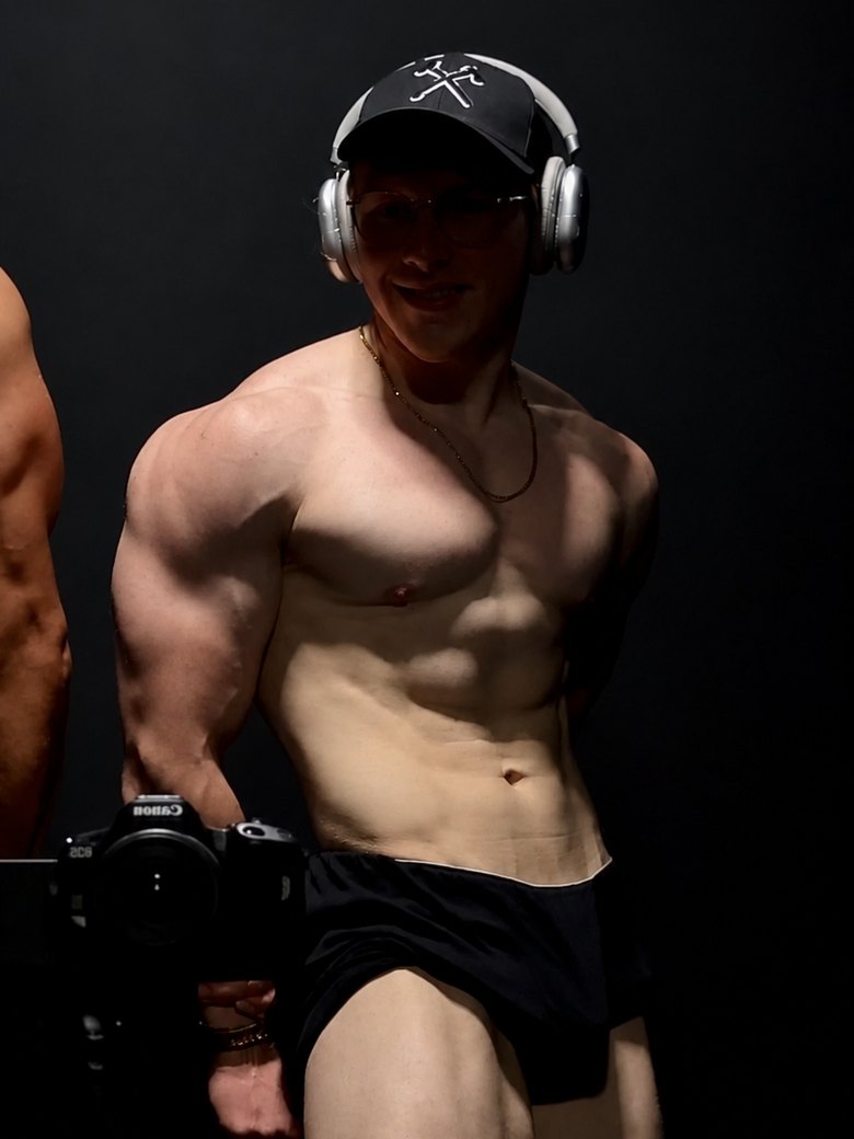 Trenton Laskey, late 2025, side pose